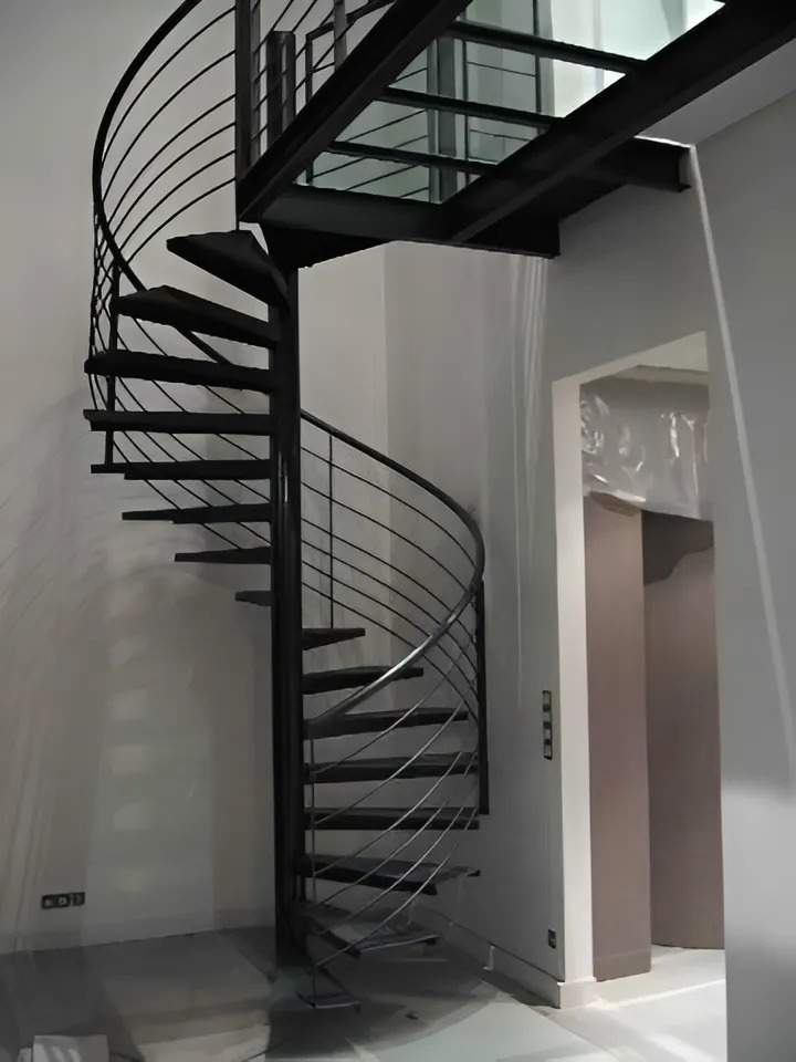 Escalier en colimaçon Nanterre